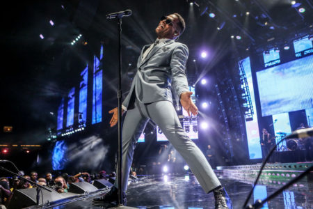 maxwell-gray-suit-2016-tour